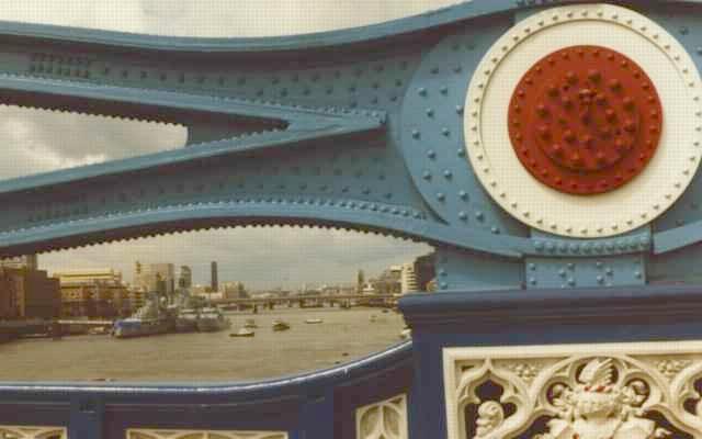[ Tower Bridge ]